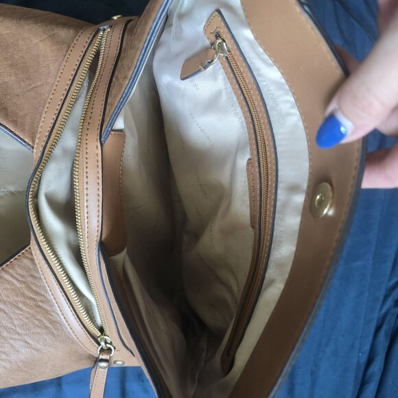 Calvin Klein Tan Leather Shoulder Tote with Gold Hardware - Picture 4 of 8